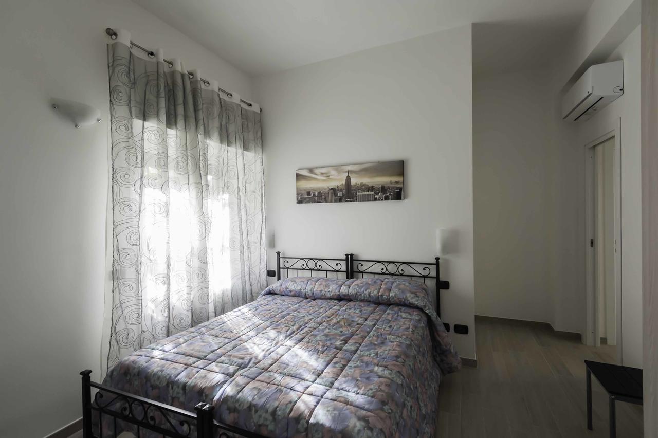 Il Giardino Dell'Eden Bed and Breakfast Acilia Exteriör bild